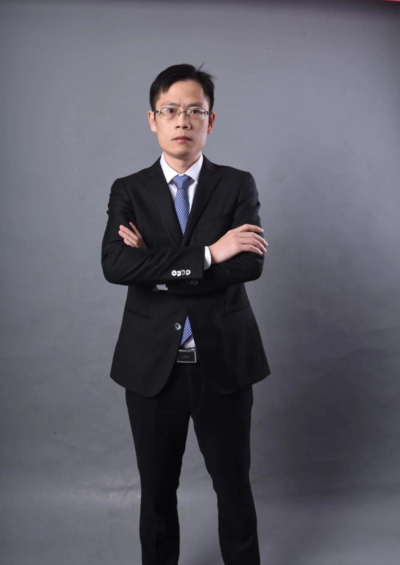 李玲庆 联合创始人 & 首席运营官